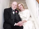 Bride_Groom_Stairs2 * 1600 x 1200 * (1.26MB)